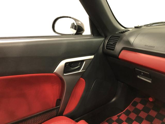 コペンローブ　走行１３７７７キロ／ナビ／ＬＥＤヘッドライト一年保証・走行距離無制限走行１３７７７キロ　フルセグナビ　ブルートゥース　助手席エアバック　純正カーペットマット　ＬＥＤヘッドライト　アイドリングストップ（埼玉県）の中古車