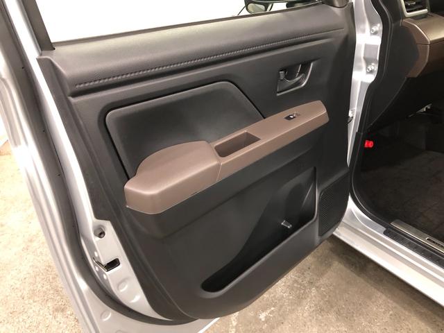 トールＧ　走行３６２６６キロ／後席モニター／ナビ／バックカメラ一年保証・走行距離無制限走行３６２６６キロ　フルセグナビ　ブルートゥース　ＥＴＣ　バックカメラ　ドラレコ　後席モニター　クリアランスソナー　ＬＥＤヘッドライト　オートライト　両側電動スライドドア（埼玉県）の中古車