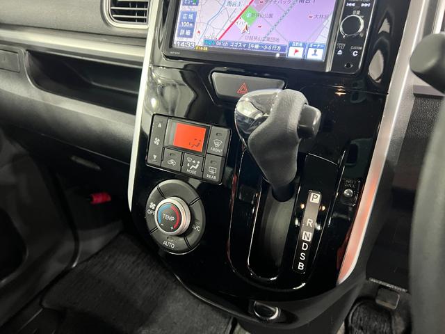 タントカスタムＸ　ＳＡ　走行８０７８０キロ／ナビ／オートライト一年保証・走行距離無制限走行８０７８０キロ　助手席エアバック　純正カーペットマット　フルセグナビ　ブルートゥース　オートライト　ＬＥＤヘッドライト　片側電動スライドドア（埼玉県）の中古車