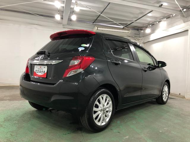 ヴィッツＵ　走行５２５７６キロ／ワンセグナビ／バックカメラ／マット１年保証距離無制限　走行距離５２５７６キロ　ワンセグナビ　バックカメラ　ブルートゥース　マット　助手席エアバッグ　オートライト　シートヒーター　電動格納式ドアミラー（埼玉県）の中古車