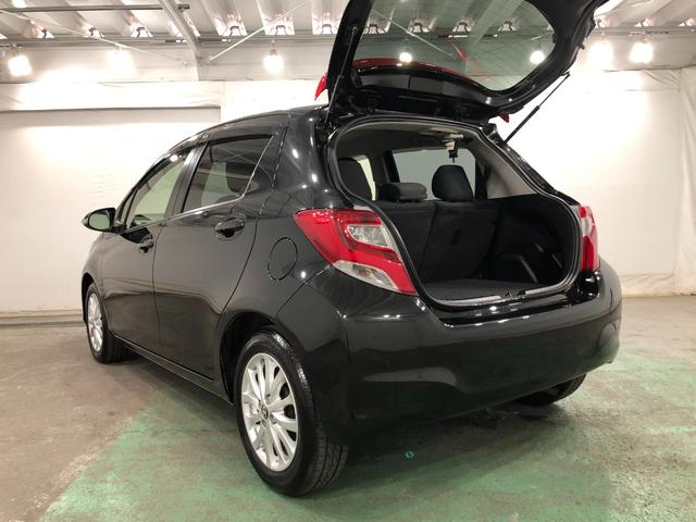 ヴィッツＵ　走行５２５７６キロ／ワンセグナビ／バックカメラ／マット１年保証距離無制限　走行距離５２５７６キロ　ワンセグナビ　バックカメラ　ブルートゥース　マット　助手席エアバッグ　オートライト　シートヒーター　電動格納式ドアミラー（埼玉県）の中古車