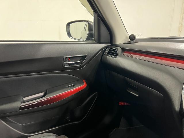 スイフトスポーツベースグレード走行３５２８９キロ／車検整備付／タイヤ４本交換一年保証・走行距離無制限走行３５２８９キロ　車検整備付　タイヤ４本交換　オートライト　ＬＥＤヘッドライト　シートヒーター（埼玉県）の中古車