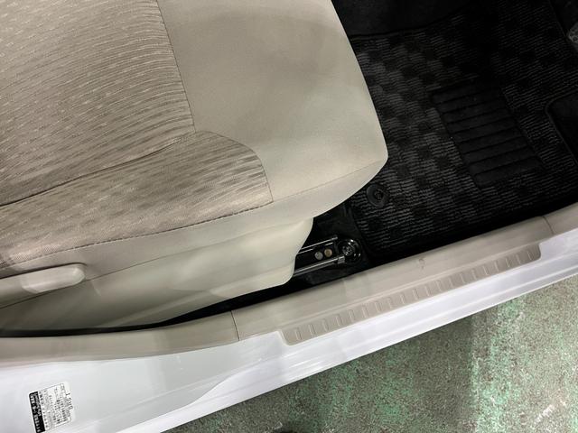 ムーヴＬ　ＳＡIII　走行７３１４キロ／タイヤ４本交換／ナビ一年保証・走行距離無制限走行７２９４キロ　フルセグナビ　ブルートゥース　ドラレコ　タイヤ４本交換　アイドリングストップ（埼玉県）の中古車