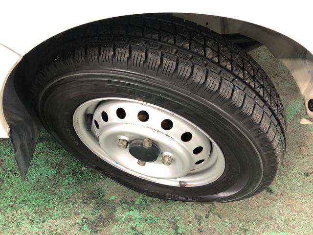 ミニキャブトラックみのり　走行６６１３８キロ／４ＷＤ／オールシーズンタイヤ一年保証・走行距離無制限走行６６１３８キロ　オールシーズンタイヤ　４ＷＤ　ＭＴ　バックブザー（埼玉県）の中古車