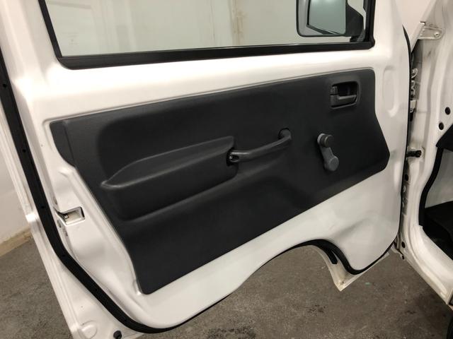 ミニキャブトラックみのり　走行６６１３８キロ／４ＷＤ／オールシーズンタイヤ一年保証・走行距離無制限走行６６１３８キロ　オールシーズンタイヤ　４ＷＤ　ＭＴ　バックブザー（埼玉県）の中古車