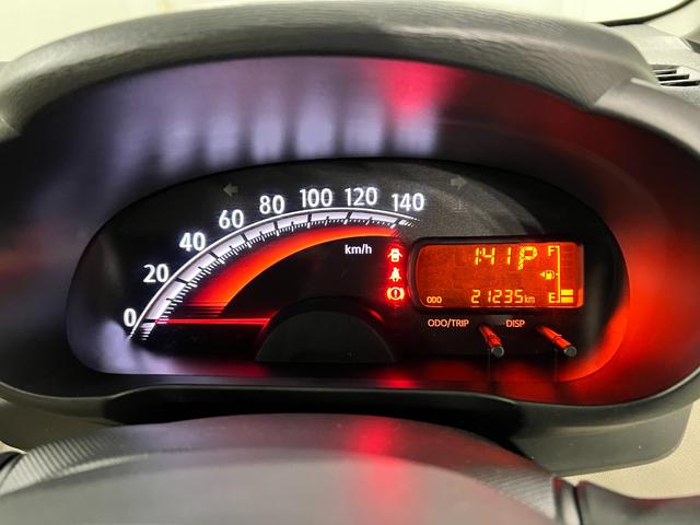 ムーヴＬ　ＳＡ　走行２１２３５キロ／ＣＤチューナー一年保証・走行距離無制限走行２１２３５キロ　助手席エアバック　純正カーペットマット　アイドリングストップ　ベンチシート　ＣＤチューナー（埼玉県）の中古車