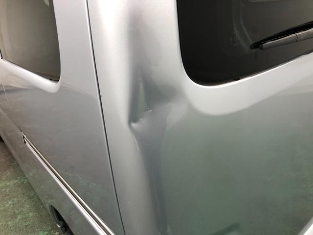 ハイゼットカーゴＤＸ　５ＭＴ／走行１００９１３キロ／車検整備付／タバコ焦穴有保証一年間・距離無制限付　５速マニュアル　スペアキー　キーレスエントリー　ゴムマット　純正ラジオ　スモークガラス（埼玉県）の中古車