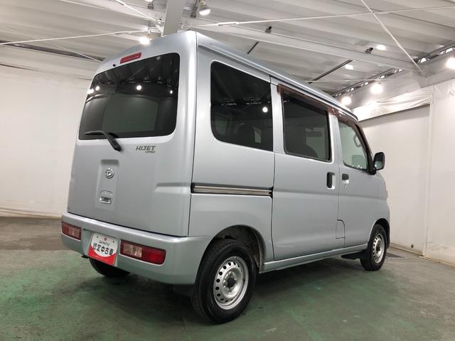 ハイゼットカーゴＤＸ　５ＭＴ／走行１００９１３キロ／車検整備付／タバコ焦穴有保証一年間・距離無制限付　５速マニュアル　スペアキー　キーレスエントリー　ゴムマット　純正ラジオ　スモークガラス（埼玉県）の中古車