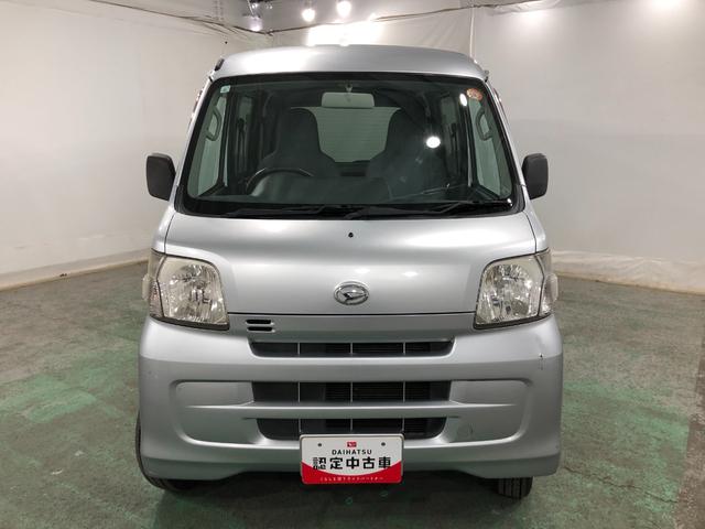 ハイゼットカーゴＤＸ　５ＭＴ／走行１００９１３キロ／車検整備付／タバコ焦穴有保証一年間・距離無制限付　５速マニュアル　スペアキー　キーレスエントリー　ゴムマット　純正ラジオ　スモークガラス（埼玉県）の中古車