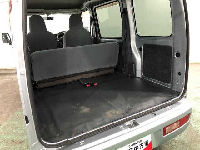 ハイゼットカーゴＤＸ　５ＭＴ／走行１００９１３キロ／車検整備付／タバコ焦穴有保証一年間・距離無制限付　５速マニュアル　スペアキー　キーレスエントリー　ゴムマット　純正ラジオ　スモークガラス（埼玉県）の中古車