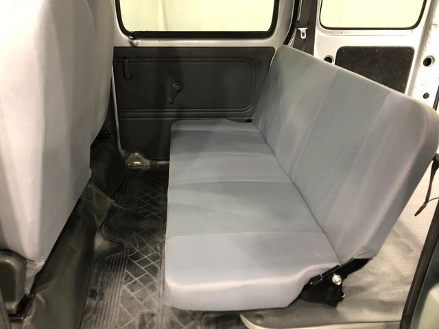 ハイゼットカーゴＤＸ　５ＭＴ／走行１００９１３キロ／車検整備付／タバコ焦穴有保証一年間・距離無制限付　５速マニュアル　スペアキー　キーレスエントリー　ゴムマット　純正ラジオ　スモークガラス（埼玉県）の中古車