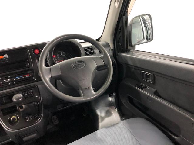 ハイゼットカーゴＤＸ　５ＭＴ／走行１００９１３キロ／車検整備付／タバコ焦穴有保証一年間・距離無制限付　５速マニュアル　スペアキー　キーレスエントリー　ゴムマット　純正ラジオ　スモークガラス（埼玉県）の中古車