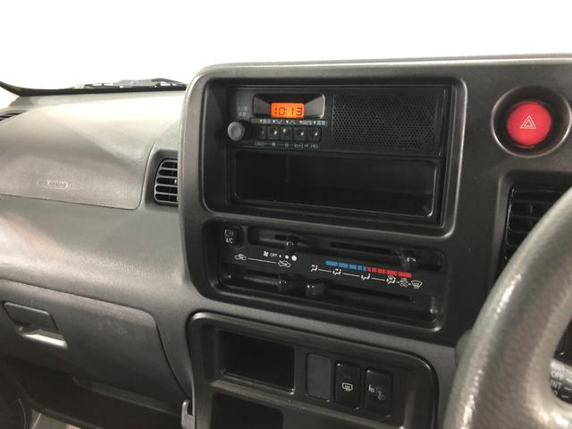 ハイゼットカーゴＤＸ　５ＭＴ／走行１００９１３キロ／車検整備付／タバコ焦穴有保証一年間・距離無制限付　５速マニュアル　スペアキー　キーレスエントリー　ゴムマット　純正ラジオ　スモークガラス（埼玉県）の中古車