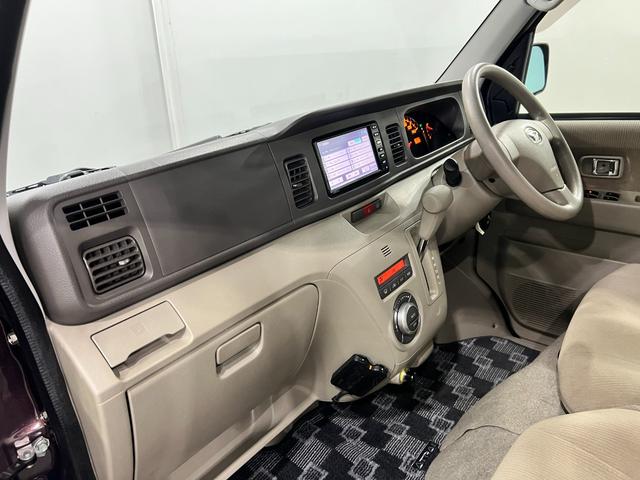 アトレーワゴンカスタムターボＲＳリミテッド　走行５５５２７キロ／４ＷＤ一年保証・走行距離無制限走行５５５２７キロ　４ＷＤ　ワンセグナビ　バックカメラ　ＨＩＤ　ＥＴＣ　片側電動スライドドア　純正カーペットマット（埼玉県）の中古車