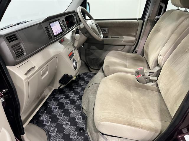 アトレーワゴンカスタムターボＲＳリミテッド　走行５５５２７キロ／４ＷＤ一年保証・走行距離無制限走行５５５２７キロ　４ＷＤ　ワンセグナビ　バックカメラ　ＨＩＤ　ＥＴＣ　片側電動スライドドア　純正カーペットマット（埼玉県）の中古車