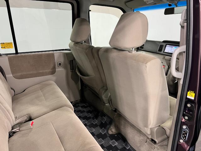 アトレーワゴンカスタムターボＲＳリミテッド　走行５５５２７キロ／４ＷＤ一年保証・走行距離無制限走行５５５２７キロ　４ＷＤ　ワンセグナビ　バックカメラ　ＨＩＤ　ＥＴＣ　片側電動スライドドア　純正カーペットマット（埼玉県）の中古車