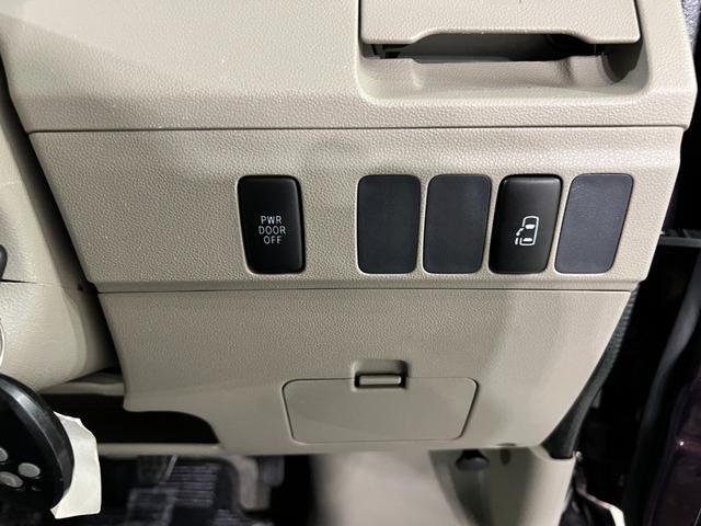 アトレーワゴンカスタムターボＲＳリミテッド　走行５５５２７キロ／４ＷＤ一年保証・走行距離無制限走行５５５２７キロ　４ＷＤ　ワンセグナビ　バックカメラ　ＨＩＤ　ＥＴＣ　片側電動スライドドア　純正カーペットマット（埼玉県）の中古車