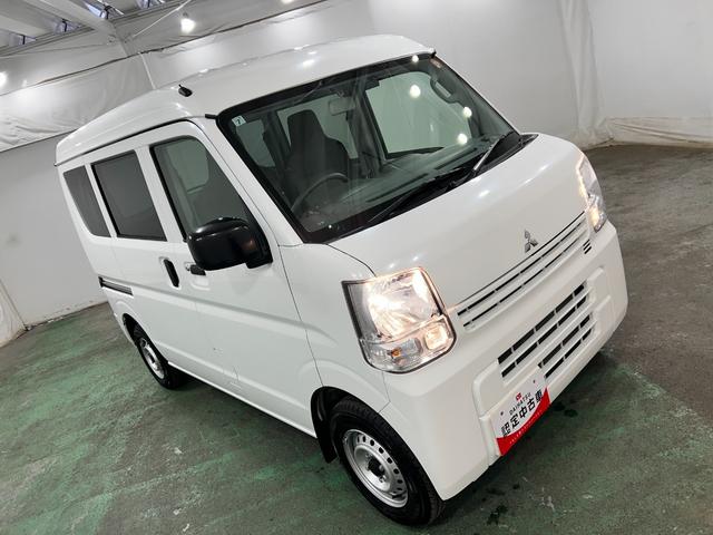 ミニキャブバンＭ　走行３５２８キロ／ＴＶレスナビ／ＥＴＣ／ＭＴ一年保証・走行距離無制限走行３５２８キロ　助手席エアバック　純正カーペットマット　ＴＶレスナビ　ブルートゥース　ＥＴＣ　ドラレコ（埼玉県）の中古車