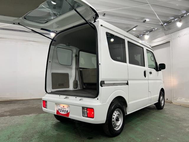 ミニキャブバンＭ　走行３５２８キロ／ＴＶレスナビ／ＥＴＣ／ＭＴ一年保証・走行距離無制限走行３５２８キロ　助手席エアバック　純正カーペットマット　ＴＶレスナビ　ブルートゥース　ＥＴＣ　ドラレコ（埼玉県）の中古車