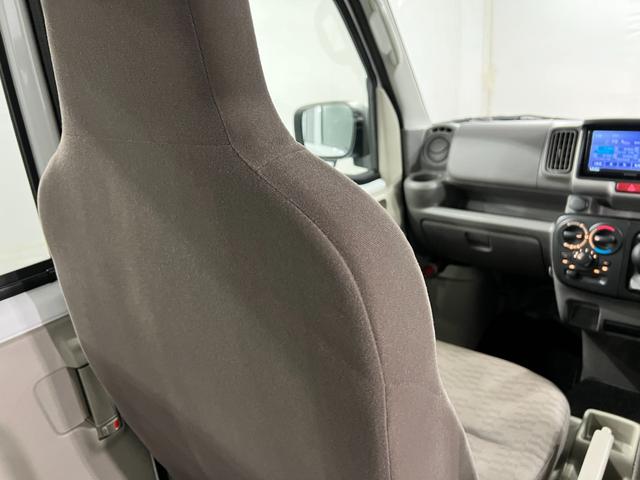 ミニキャブバンＭ　走行３５２８キロ／ＴＶレスナビ／ＥＴＣ／ＭＴ一年保証・走行距離無制限走行３５２８キロ　助手席エアバック　純正カーペットマット　ＴＶレスナビ　ブルートゥース　ＥＴＣ　ドラレコ（埼玉県）の中古車