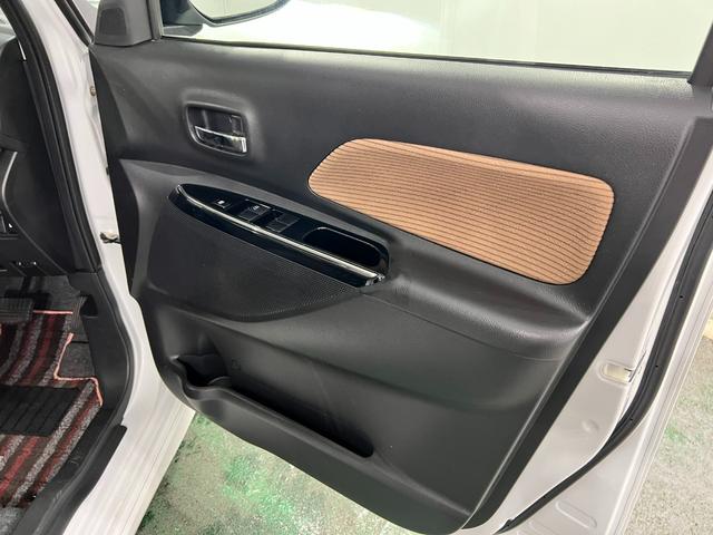 デイズルークスハイウェイスター　Ｘ　Ｖセレクション　走行２６１４５キロ１年保証距離無制限　走行距離２６１４５キロ　フルセグナビ　アラウンドビューモニター　純正マット　ＬＥＤヘッドランプ　アイドリングストップ　両側電動スライドドア（埼玉県）の中古車