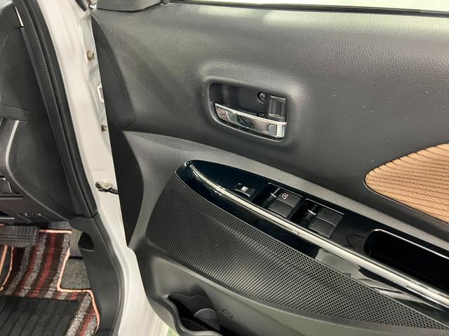 デイズルークスハイウェイスター　Ｘ　Ｖセレクション　走行２６１４５キロ１年保証距離無制限　走行距離２６１４５キロ　フルセグナビ　アラウンドビューモニター　純正マット　ＬＥＤヘッドランプ　アイドリングストップ　両側電動スライドドア（埼玉県）の中古車