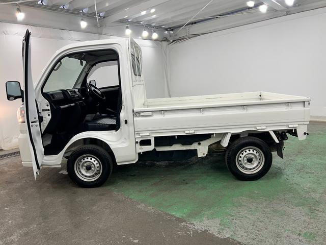 ハイゼットトラックスタンダード　走行１６８６７キロ／４ＷＤ／ＭＴ／スマアシ無一年保証・走行距離無制限走行１６８６７キロ　助手席エアバック　純正カーペットマット　クリアランスソナー　オートライト　アイドリングストップ（埼玉県）の中古車