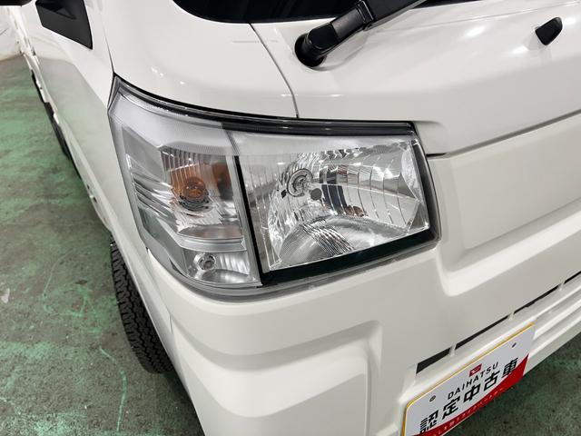 ハイゼットトラックスタンダード　走行１６８６７キロ／４ＷＤ／ＭＴ／スマアシ無一年保証・走行距離無制限走行１６８６７キロ　助手席エアバック　純正カーペットマット　クリアランスソナー　オートライト　アイドリングストップ（埼玉県）の中古車