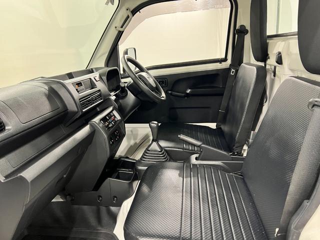 ハイゼットトラックスタンダード　走行１６８６７キロ／４ＷＤ／ＭＴ／スマアシ無一年保証・走行距離無制限走行１６８６７キロ　助手席エアバック　純正カーペットマット　クリアランスソナー　オートライト　アイドリングストップ（埼玉県）の中古車