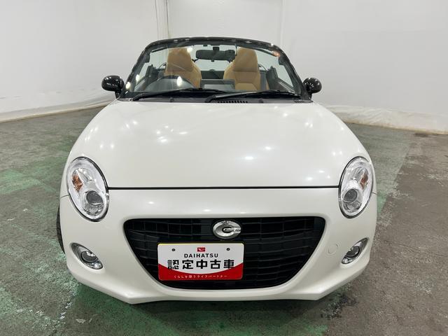 コペンセロ　走行７１２９３キロ／ワンセグナビ／ドラレコ／マット１年保証距離無制限　走行距離７１２９３キロ　ワンセグナビ　ドライブレコーダー　純正カーペットマット　助手席エアバッグ　ＬＥＤヘッドランプ　アイドリングストップ　シートヒーター（埼玉県）の中古車