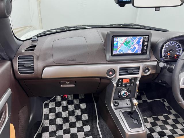 コペンセロ　走行７１２９３キロ／ワンセグナビ／ドラレコ／マット１年保証距離無制限　走行距離７１２９３キロ　ワンセグナビ　ドライブレコーダー　純正カーペットマット　助手席エアバッグ　ＬＥＤヘッドランプ　アイドリングストップ　シートヒーター（埼玉県）の中古車