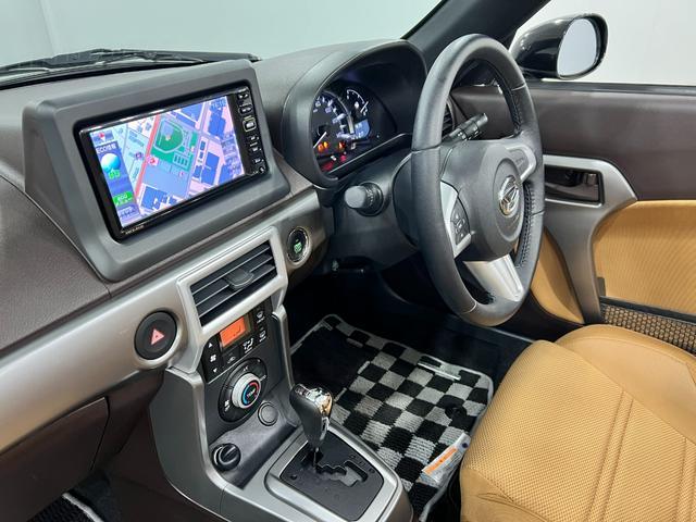 コペンセロ　走行７１２９３キロ／ワンセグナビ／ドラレコ／マット１年保証距離無制限　走行距離７１２９３キロ　ワンセグナビ　ドライブレコーダー　純正カーペットマット　助手席エアバッグ　ＬＥＤヘッドランプ　アイドリングストップ　シートヒーター（埼玉県）の中古車