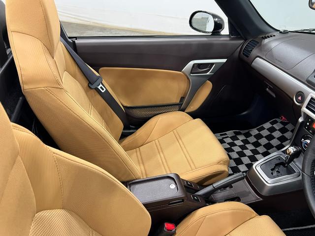 コペンセロ　走行７１２９３キロ／ワンセグナビ／ドラレコ／マット１年保証距離無制限　走行距離７１２９３キロ　ワンセグナビ　ドライブレコーダー　純正カーペットマット　助手席エアバッグ　ＬＥＤヘッドランプ　アイドリングストップ　シートヒーター（埼玉県）の中古車