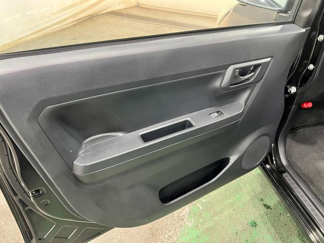 ピクシスエポックＬ　ＳＡIII　走行８５７１４キロ／ＣＤチューナー純正マット１年保証距離無制限　走行距離８５７１４キロ　ＣＤチューナー　純正カーペットマット　助手席エアバッグ　クリアランスソナー　オートマチックハイビーム　アイドリングストップ　スマートアシスト３（埼玉県）の中古車