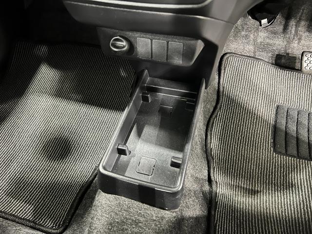 ピクシスエポックＬ　ＳＡIII　走行８５７１４キロ／ＣＤチューナー純正マット１年保証距離無制限　走行距離８５７１４キロ　ＣＤチューナー　純正カーペットマット　助手席エアバッグ　クリアランスソナー　オートマチックハイビーム　アイドリングストップ　スマートアシスト３（埼玉県）の中古車