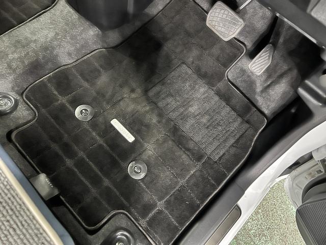 ムーヴキャンバスストライプスＧ　走行６６４７キロ／クリアランスソナー一年保証・走行距離無制限　走行６６４７キロ　サイドエアバック　クリアランスソナー　オートマチックハイビーム　オートライト　ＬＥＤヘッドライト　ベンチシート　シートヒーター　両側電動スライドドア（埼玉県）の中古車