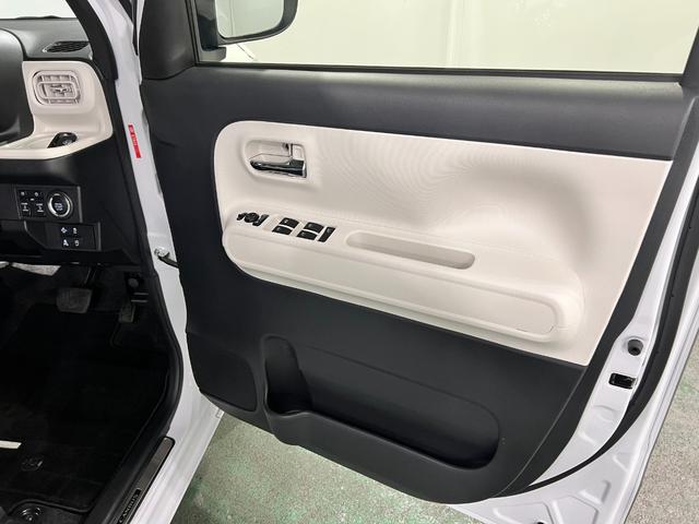 ムーヴキャンバスストライプスＧ　走行６６４７キロ／クリアランスソナー一年保証・走行距離無制限　走行６６４７キロ　サイドエアバック　クリアランスソナー　オートマチックハイビーム　オートライト　ＬＥＤヘッドライト　ベンチシート　シートヒーター　両側電動スライドドア（埼玉県）の中古車