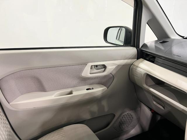 ムーヴＬ　ＳＡ　走行４８２６４キロ／ナビ／ドラレコ／バックカメラ一年保証・走行距離無制限走行４８２６４キロ　フルセグナビ　ＥＴＣ　バックカメラ　ドラレコ　アイドリングストップ　ベンチシート（埼玉県）の中古車