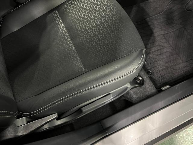 ロッキープレミアムG HEV 走行35440キロ/ナビ/バックカメラ一年保証・走行距離無制限走行35440キロ フルセグナビ バックカメラ ドラレコ オートライト LEDヘッドライト シートヒーター(埼玉県)の中古車