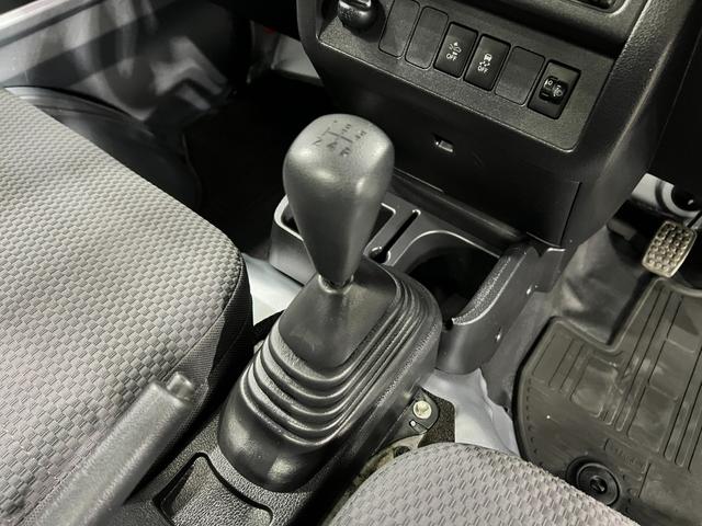 ハイゼットトラックエクストラＳＡIIIｔ　ＭＴ車／走行３８９２０キロ／マット１年保証距離無制限　走行距離３８９２０キロ　マニュアル車　ＣＤチューナー　純正フロアマット　荷台作業灯　キーレスエントリー　マニュアルエアコン（埼玉県）の中古車