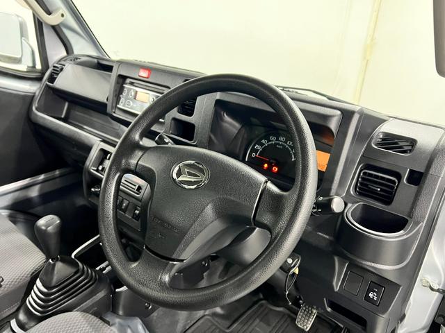 ハイゼットトラックエクストラＳＡIIIｔ　ＭＴ車／走行３８９２０キロ／マット１年保証距離無制限　走行距離３８９２０キロ　マニュアル車　ＣＤチューナー　純正フロアマット　荷台作業灯　キーレスエントリー　マニュアルエアコン（埼玉県）の中古車