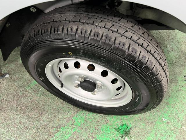 ハイゼットトラックエクストラＳＡIIIｔ　ＭＴ車／走行３８９２０キロ／マット１年保証距離無制限　走行距離３８９２０キロ　マニュアル車　ＣＤチューナー　純正フロアマット　荷台作業灯　キーレスエントリー　マニュアルエアコン（埼玉県）の中古車