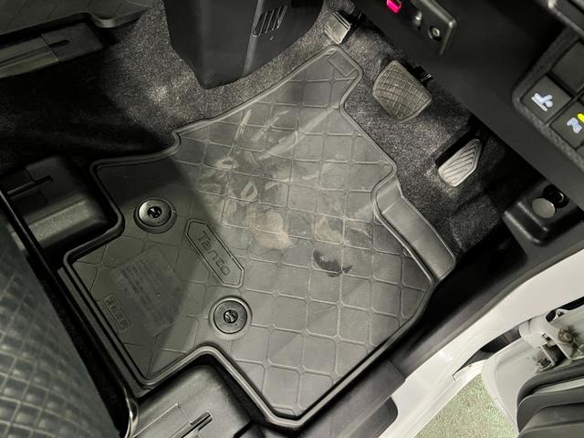 タントカスタムＲＳ　車検整備付／走行２３１３９キロ／純正９型ナビ１年保証距離無制限　走行距離２３１３９キロ　純正フルセグナビ　パノラマモニター　ドラレコ　純正マット　サイドエアバッグ　ＬＥＤヘッドランプ　アイドリングストップ　シートヒーター　両側電動スライドドア（埼玉県）の中古車