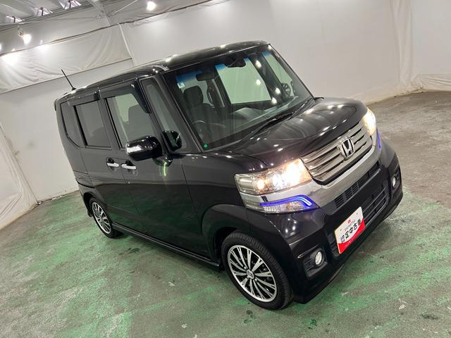 Ｎ−ＢＯＸカスタムＧ・ターボＡパッケージ　走行５８１５８キロ／両側電動スライド一年保証・走行距離無制限走行５８１５８キロ　助手席エアバック　ＥＴＣ　純正カーペットマット　サイドエアバック　オートライト　ＨＩＤ　両側電動スライドドア（東京都）の中古車
