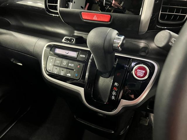 Ｎ−ＢＯＸカスタムＧ・ターボＡパッケージ　走行５８１５８キロ／両側電動スライド一年保証・走行距離無制限走行５８１５８キロ　助手席エアバック　ＥＴＣ　純正カーペットマット　サイドエアバック　オートライト　ＨＩＤ　両側電動スライドドア（東京都）の中古車