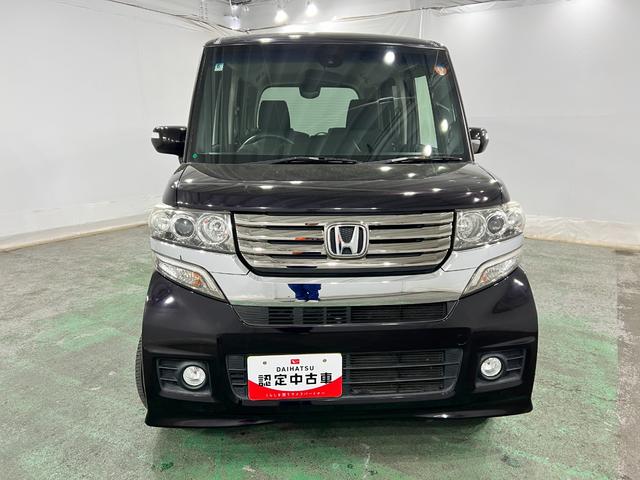 Ｎ−ＢＯＸカスタムＧ・ターボＡパッケージ　走行５８１５８キロ／両側電動スライド一年保証・走行距離無制限走行５８１５８キロ　助手席エアバック　ＥＴＣ　純正カーペットマット　サイドエアバック　オートライト　ＨＩＤ　両側電動スライドドア（東京都）の中古車
