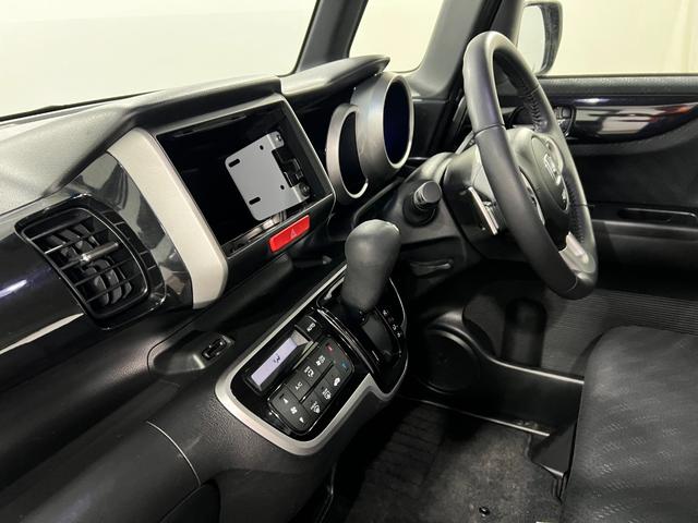 Ｎ−ＢＯＸカスタムＧ・ターボＡパッケージ　走行５８１５８キロ／両側電動スライド一年保証・走行距離無制限走行５８１５８キロ　助手席エアバック　ＥＴＣ　純正カーペットマット　サイドエアバック　オートライト　ＨＩＤ　両側電動スライドドア（東京都）の中古車