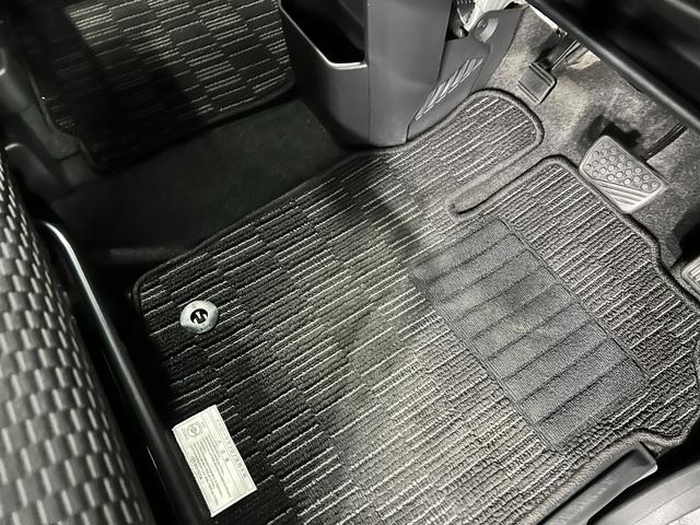 ピクシスメガＬ　ＳＡIII　車検整備付／走行１７３４８キロ／ナビドラレコ１年保証距離無制限　走行距離１７３４８キロ　ワンセグナビ　バックカメラ　ドラレコ　純正マット　オートライト　アイドリングストップ　両側電動スライドドア　オート格納式ドアミラー　プッシュボタンスタート（埼玉県）の中古車