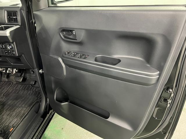 ピクシスメガＬ　ＳＡIII　車検整備付／走行１７３４８キロ／ナビドラレコ１年保証距離無制限　走行距離１７３４８キロ　ワンセグナビ　バックカメラ　ドラレコ　純正マット　オートライト　アイドリングストップ　両側電動スライドドア　オート格納式ドアミラー　プッシュボタンスタート（埼玉県）の中古車