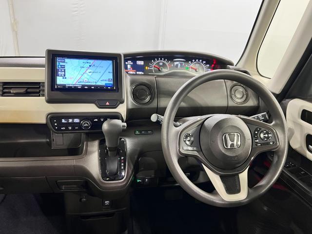 Ｎ−ＢＯＸＧ　走行１５３８７キロ／車検整備付一年保証・走行距離無制限走行１５３８７キロ　車検整備付　ワンセグナビ　ブルートゥース　バックカメラ　ＥＴＣ　クリアランスソナー　オートライト　ＬＥＤヘッドライト　ベンチシート（東京都）の中古車